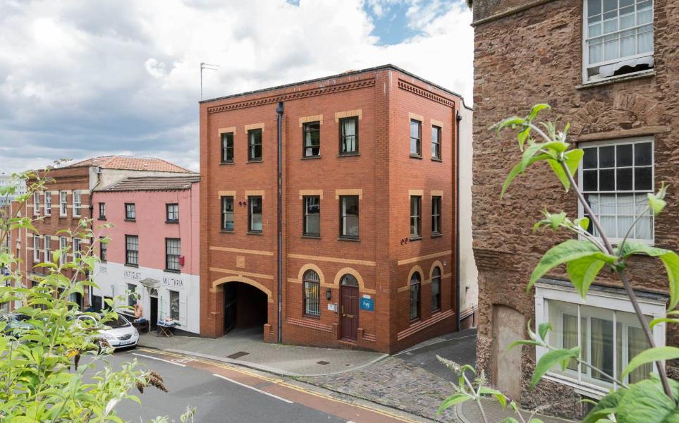 2 bed 1st Floor Flat for rent in Bristol. From Ocean - Land & New Homes