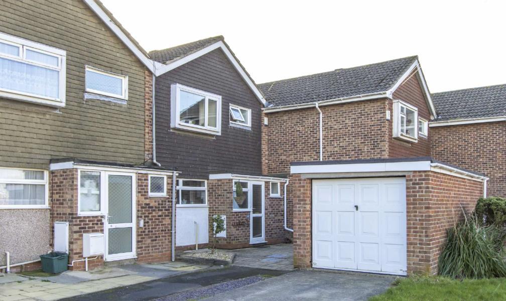 3 bed Mid Terraced House for rent in Cribbs Causeway. From Ocean - Land & New Homes 3 bed Mid Terraced House for rent in Cribbs Causeway. From Ocean - Land & New Homes