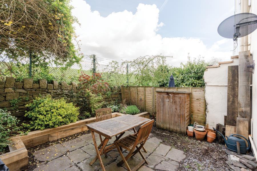 1 bed Apartment for rent in Leigh Woods. From Ocean - Land & New Homes