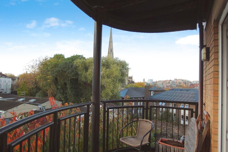 2 bed 1st Floor Flat for rent in Bristol. From Ocean - Land & New Homes