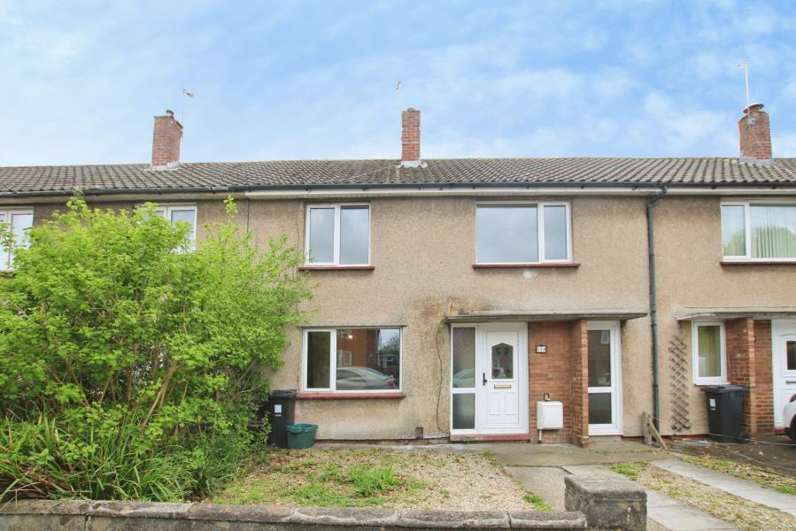 4 bed Mid Terraced House for rent in Frenchay. From Ocean - Downend