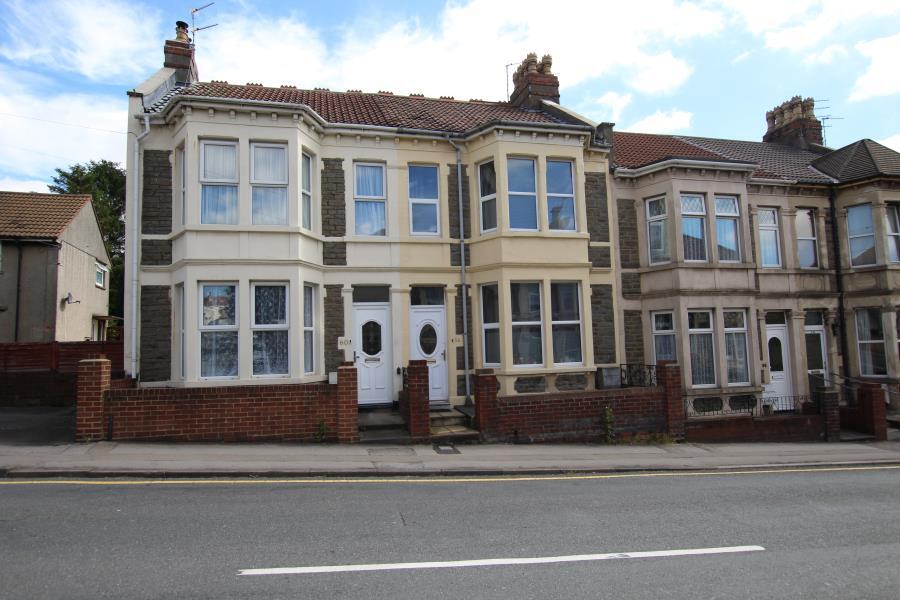 3 bed Mid Terraced House for rent in Two Mile Hill. From Ocean - Downend