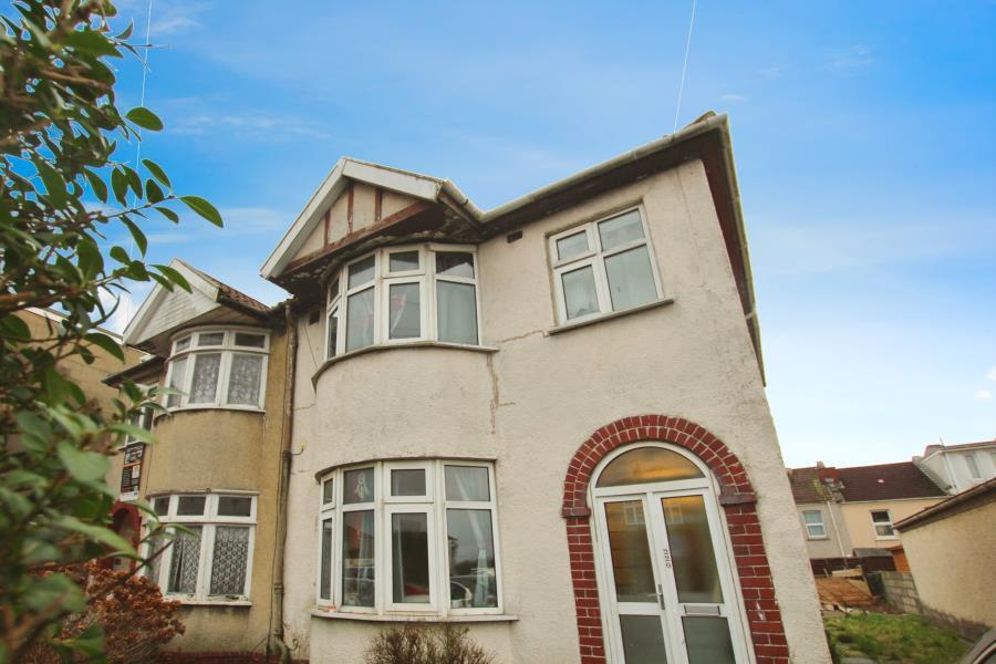 4 bed Semi Detached for rent in Hillfields. From Ocean - Downend