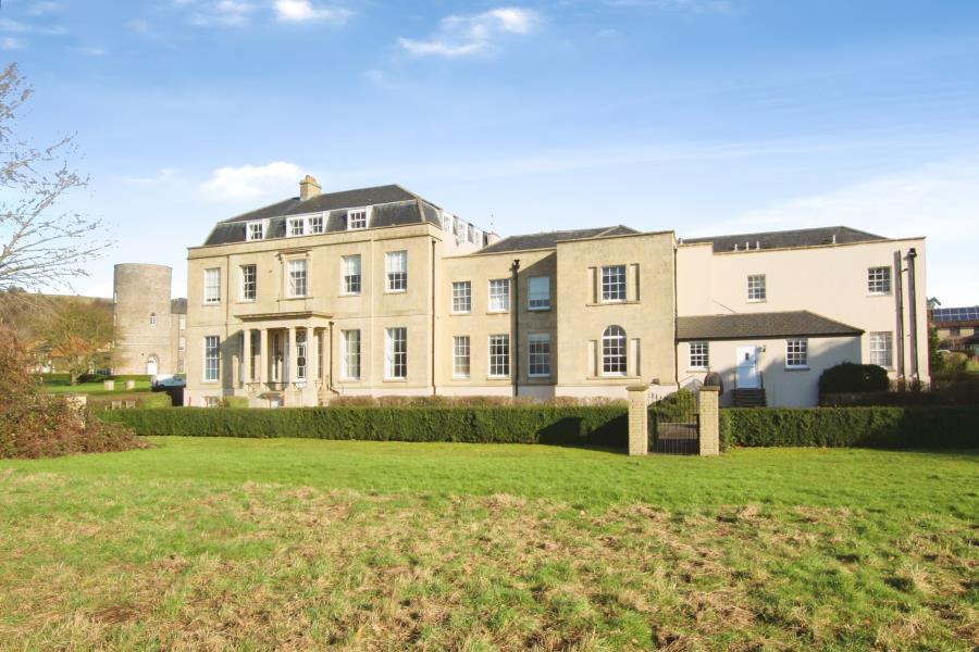 2 bed 1st Floor Flat for rent in Stapleton. From Ocean - Downend