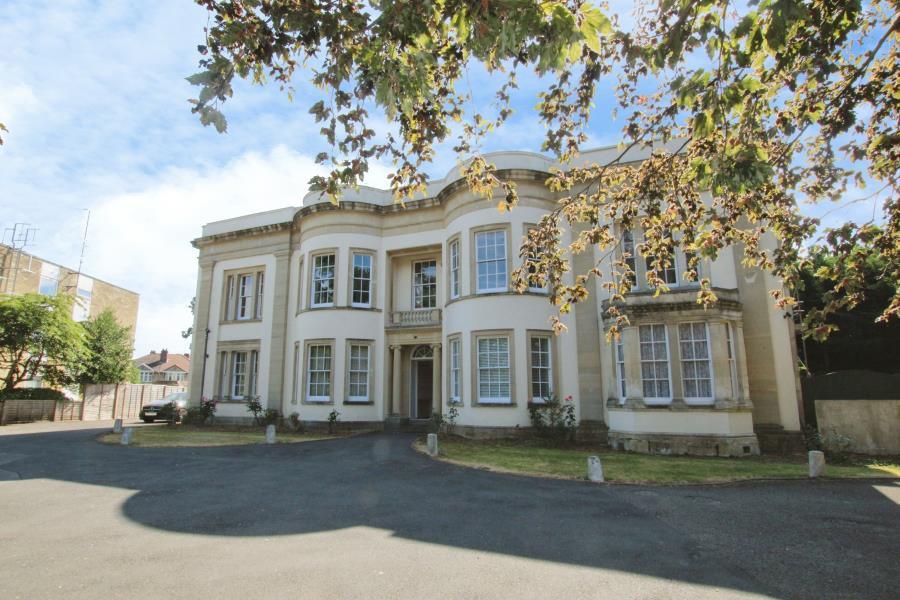 2 bed 1st Floor Flat for rent in Frenchay. From Ocean - Downend