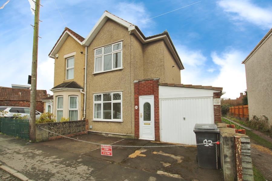2 bed Semi Detached for rent in Two Mile Hill. From Ocean - Downend 2 bed Semi Detached for rent in Two Mile Hill. From Ocean - Downend