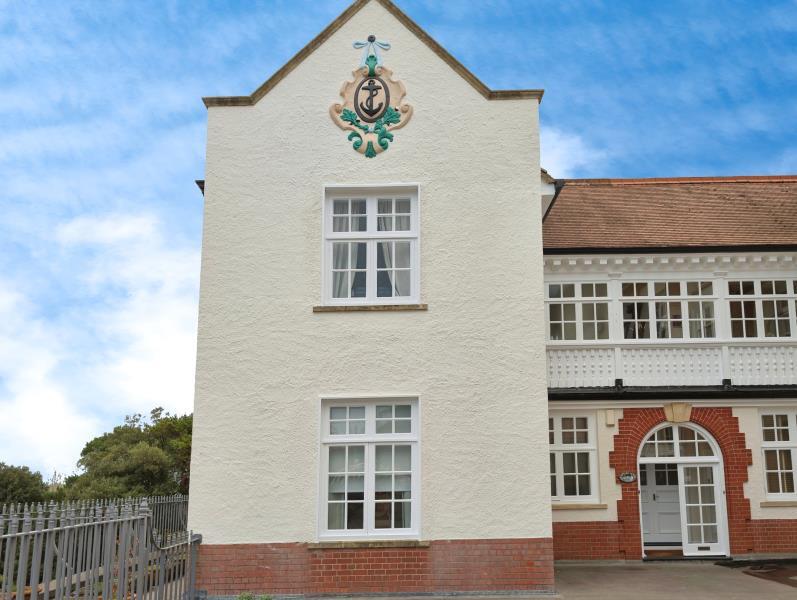 2 bed 1st Floor Flat for rent in Weston in Gordano. From Ocean - Portishead