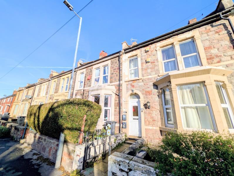 1 bed 1st Floor Flat for rent in Pill. From Ocean - Portishead