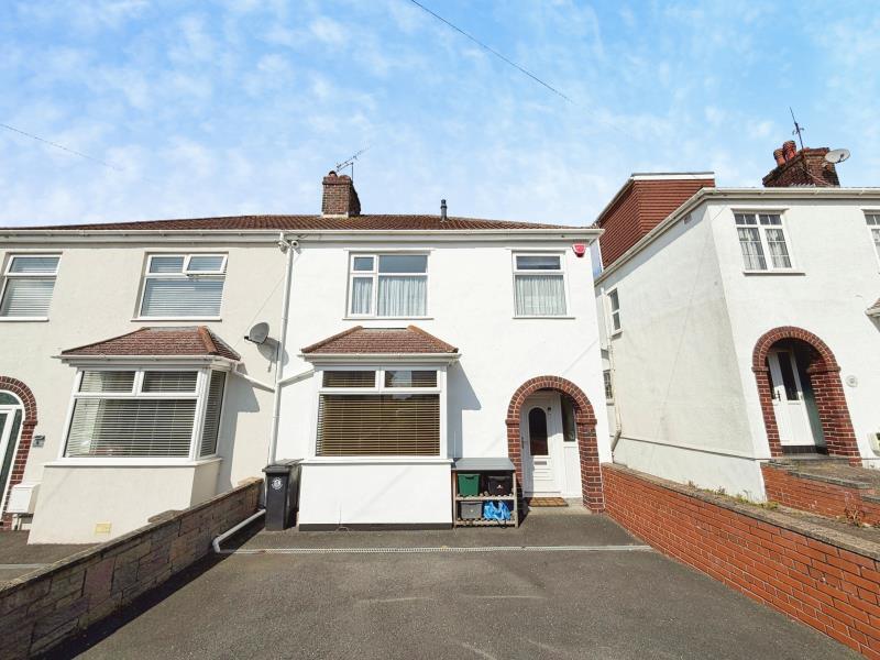 3 bed Semi Detached for rent in Pill. From Ocean - Portishead