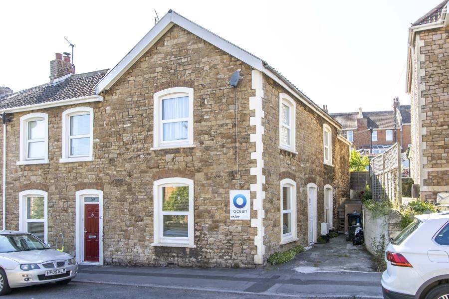 2 bed Mid Terraced House for rent in Portishead. From Ocean - Portishead