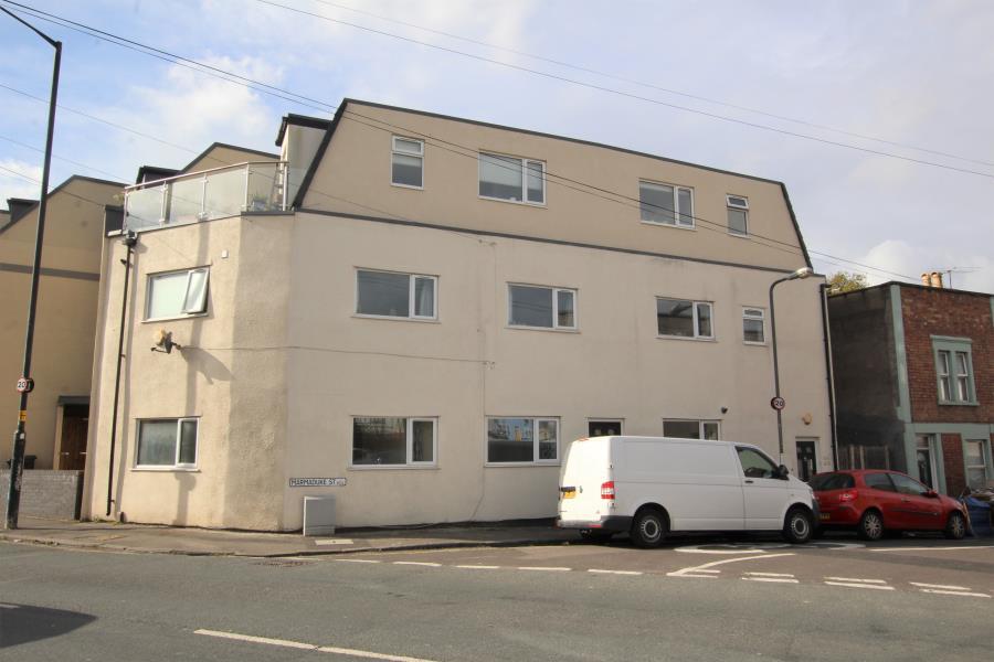 2 bed 1st Floor Flat for rent in Ashton Vale. From Ocean - Southville