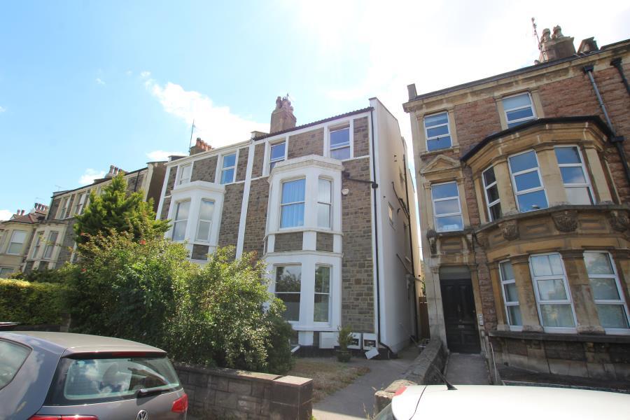 2 bed 1st Floor Flat for rent in Bower Ashton. From Ocean - Southville