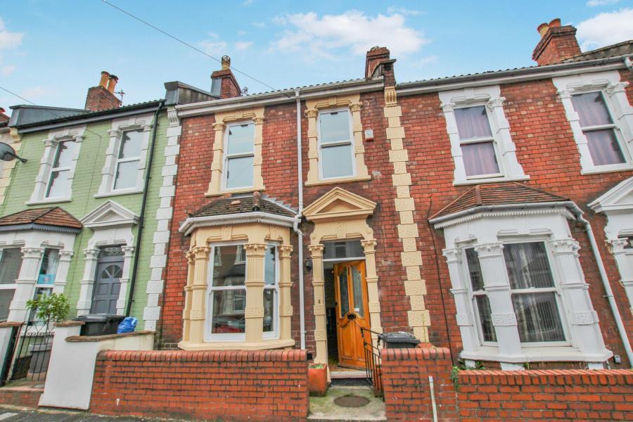 2 bed Mid Terraced House for rent in Ashton Vale. From Ocean - Southville