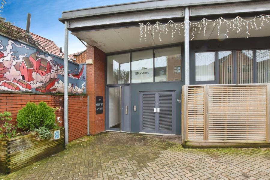 2 bed 1st Floor Flat for rent in Ashton Vale. From Ocean - Southville
