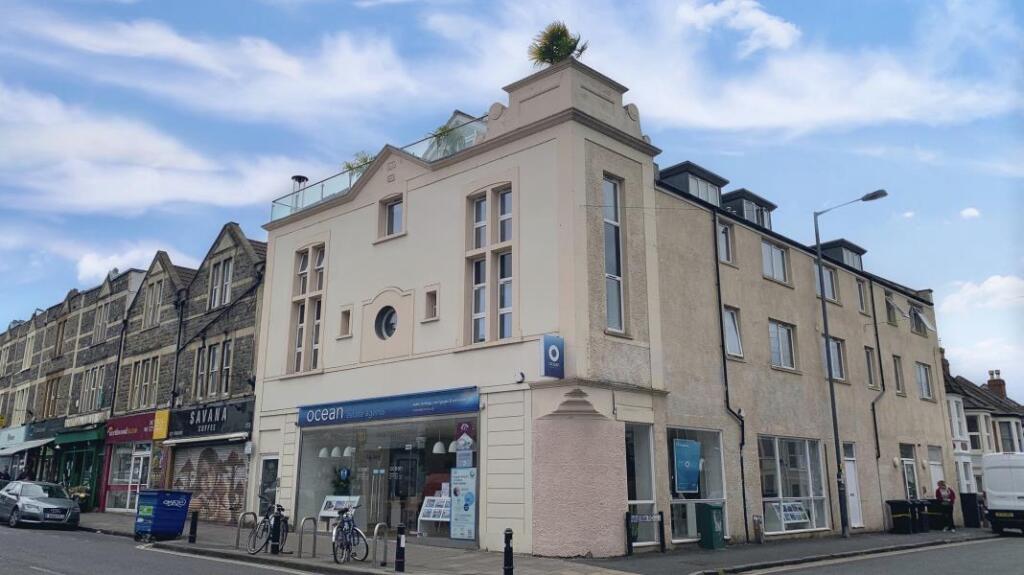 2 bed 1st Floor Flat for rent in Bower Ashton. From Ocean - Southville