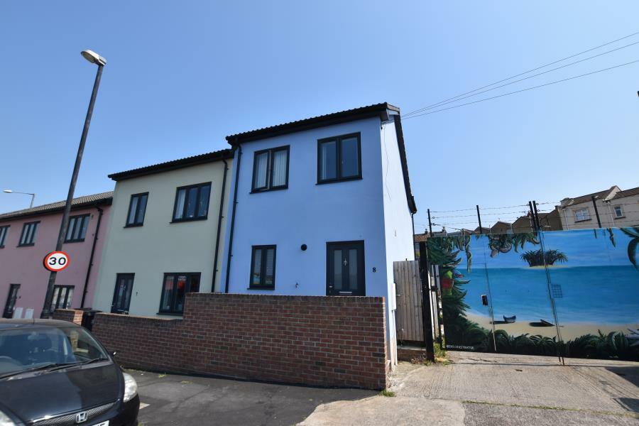 2 bed Mid Terraced House for rent in Ashton Vale. From Ocean - Southville 2 bed Mid Terraced House for rent in Ashton Vale. From Ocean - Southville