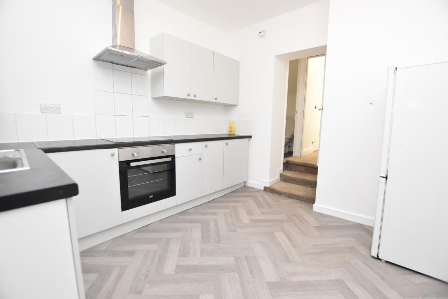 4 bed 1st Floor Flat for rent in Ashton Vale. From Ocean - Southville
