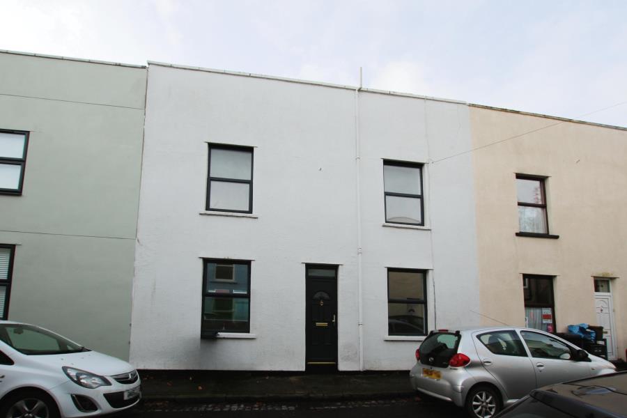 2 bed Mid Terraced House for rent in Bower Ashton. From Ocean - Southville