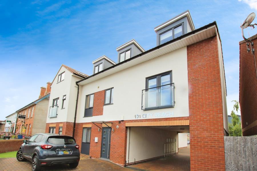 1 bed Apartment for rent in Whiteway. From Ocean - Southville
