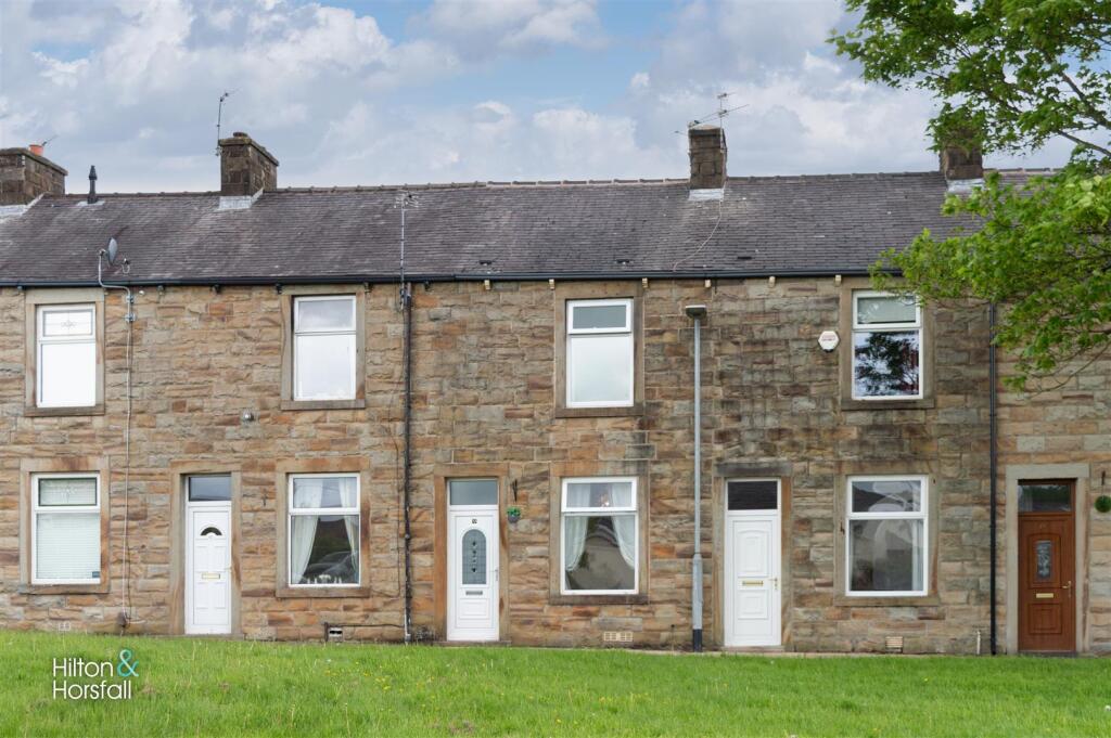 2 bed Mid Terraced House for rent in Simonstone. From Hilton & Horsfall Estate Agents - Barrowford 2 bed Mid Terraced House for rent in Simonstone. From Hilton & Horsfall Estate Agents - Barrowford