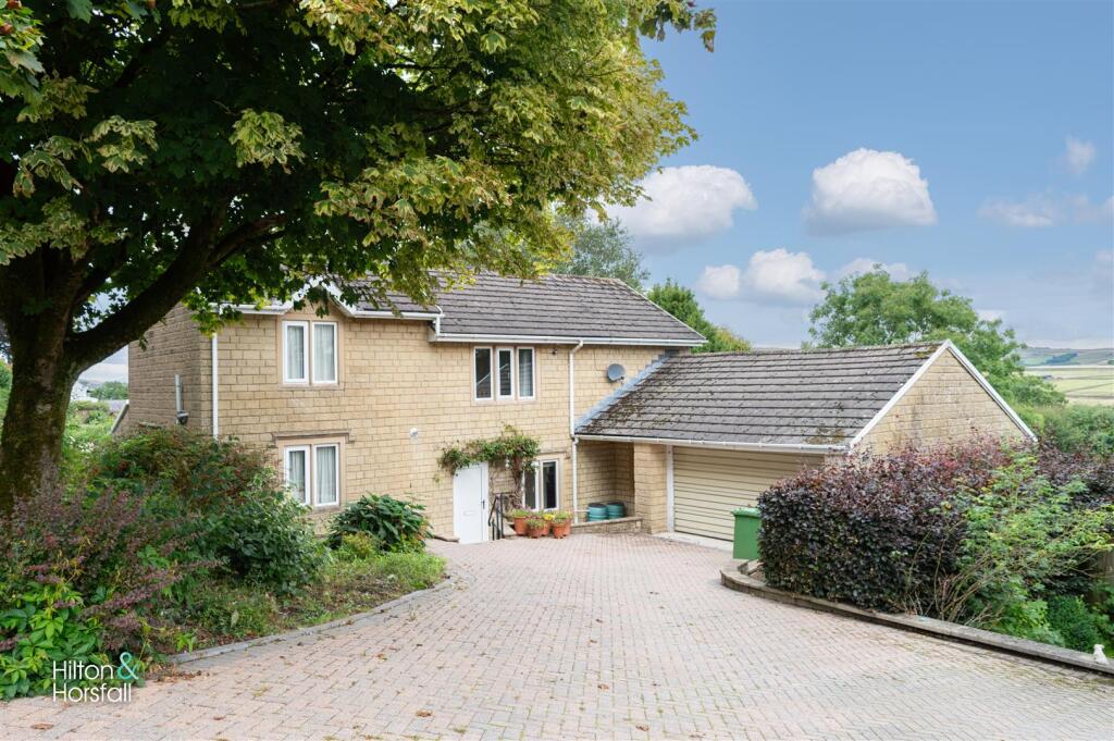 4 bed Detached for rent in Winewall. From Hilton & Horsfall Estate Agents - Barrowford