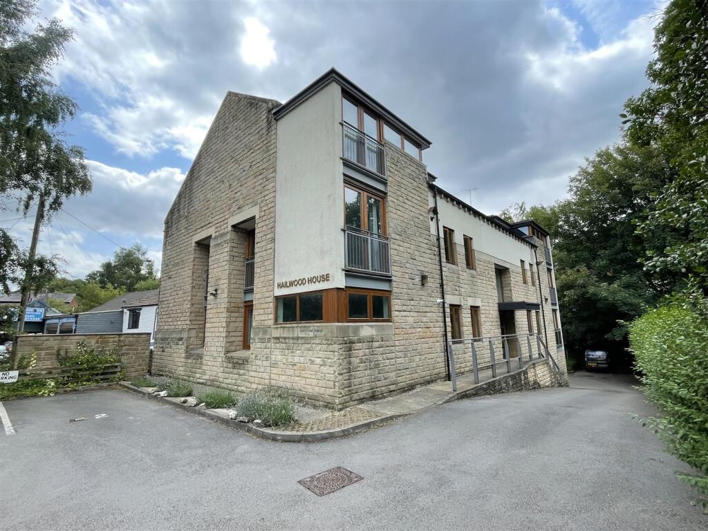 1 bed 1st Floor Flat for rent in Bollington. From Holden & Prescott - Macclesfield