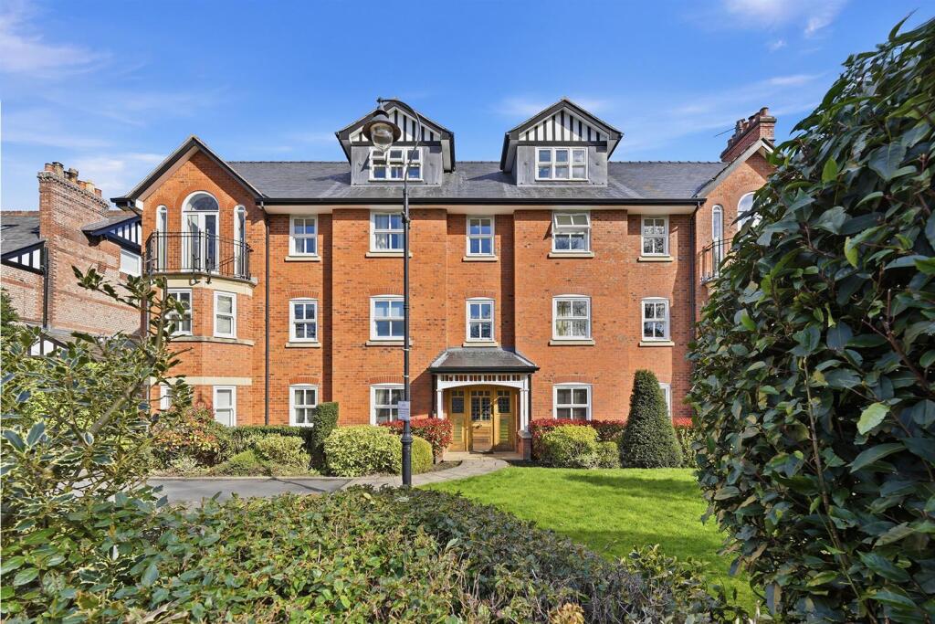 2 bed 1st Floor Flat for rent in Whirley Grove. From Holden & Prescott - Macclesfield 2 bed 1st Floor Flat for rent in Whirley Grove. From Holden & Prescott - Macclesfield