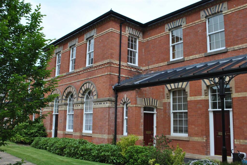 2 bed 1st Floor Flat for rent in Macclesfield. From Holden & Prescott - Macclesfield