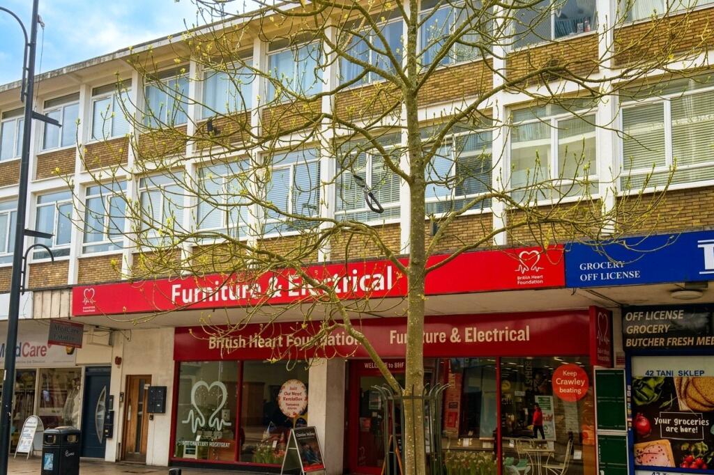 1 bed Apartment for rent in Crawley. From Greenaway Residential Estate Agents & Lettings Agents - Crawley 1 bed Apartment for rent in Crawley. From Greenaway Residential Estate Agents & Lettings Agents - Crawley