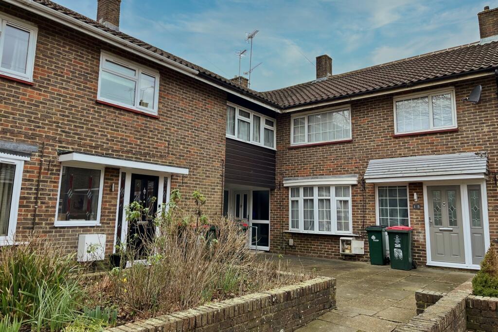 1 bed Apartment for rent in Crawley. From Greenaway Residential Estate Agents & Lettings Agents - Crawley 1 bed Apartment for rent in Crawley. From Greenaway Residential Estate Agents & Lettings Agents - Crawley
