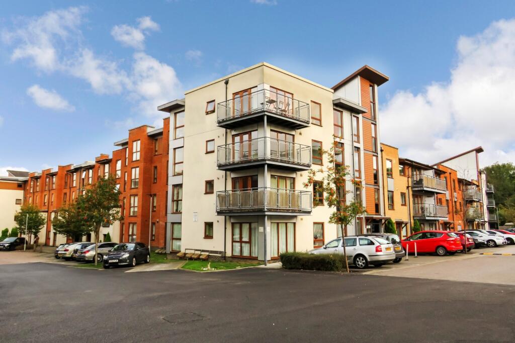 2 bed Apartment for rent in Crawley. From Greenaway Residential Estate Agents & Lettings Agents - Crawley
