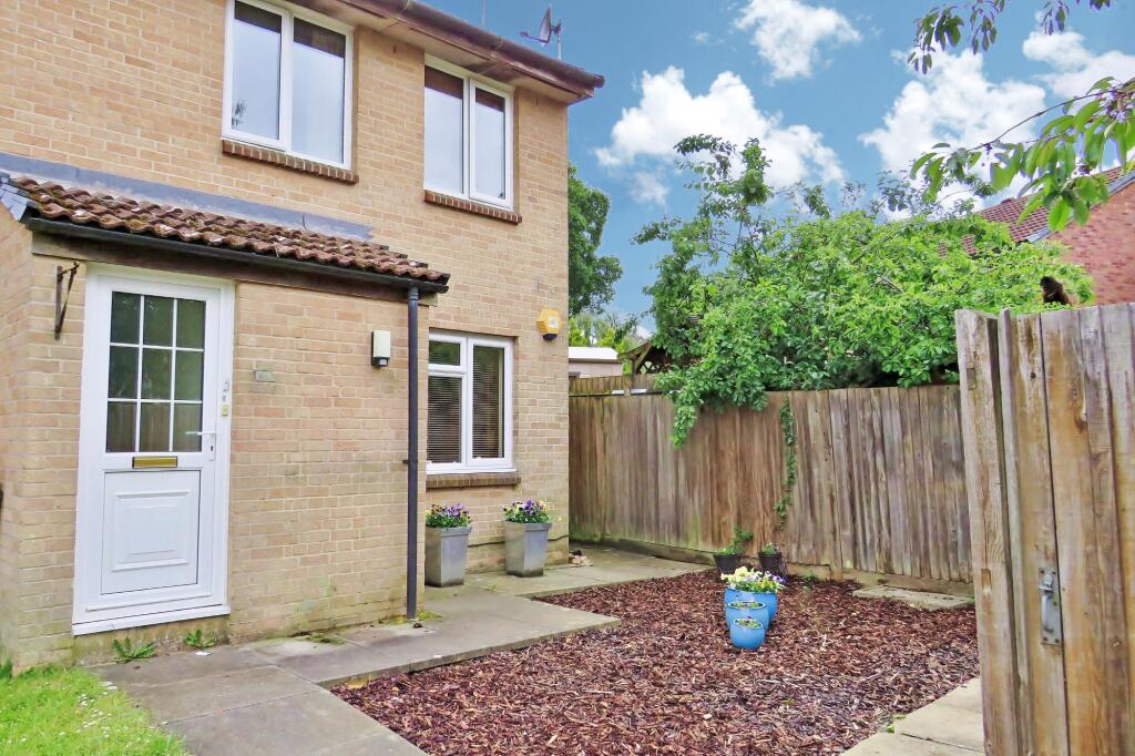 1 bed Apartment for rent in Ifieldwood. From Greenaway Residential Estate Agents & Lettings Agents - Crawley 1 bed Apartment for rent in Ifieldwood. From Greenaway Residential Estate Agents & Lettings Agents - Crawley