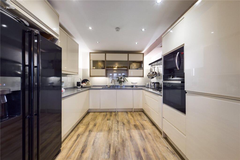 4 bed Semi Detached for rent in Salfords. From Greenaway Residential Estate Agents & Lettings Agents - Crawley