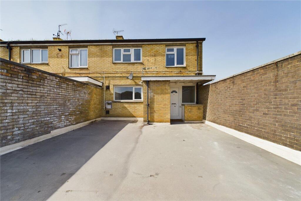 3 bed Annexe for rent in Ifieldwood. From Greenaway Residential Estate Agents & Lettings Agents - Crawley 3 bed Annexe for rent in Ifieldwood. From Greenaway Residential Estate Agents & Lettings Agents - Crawley
