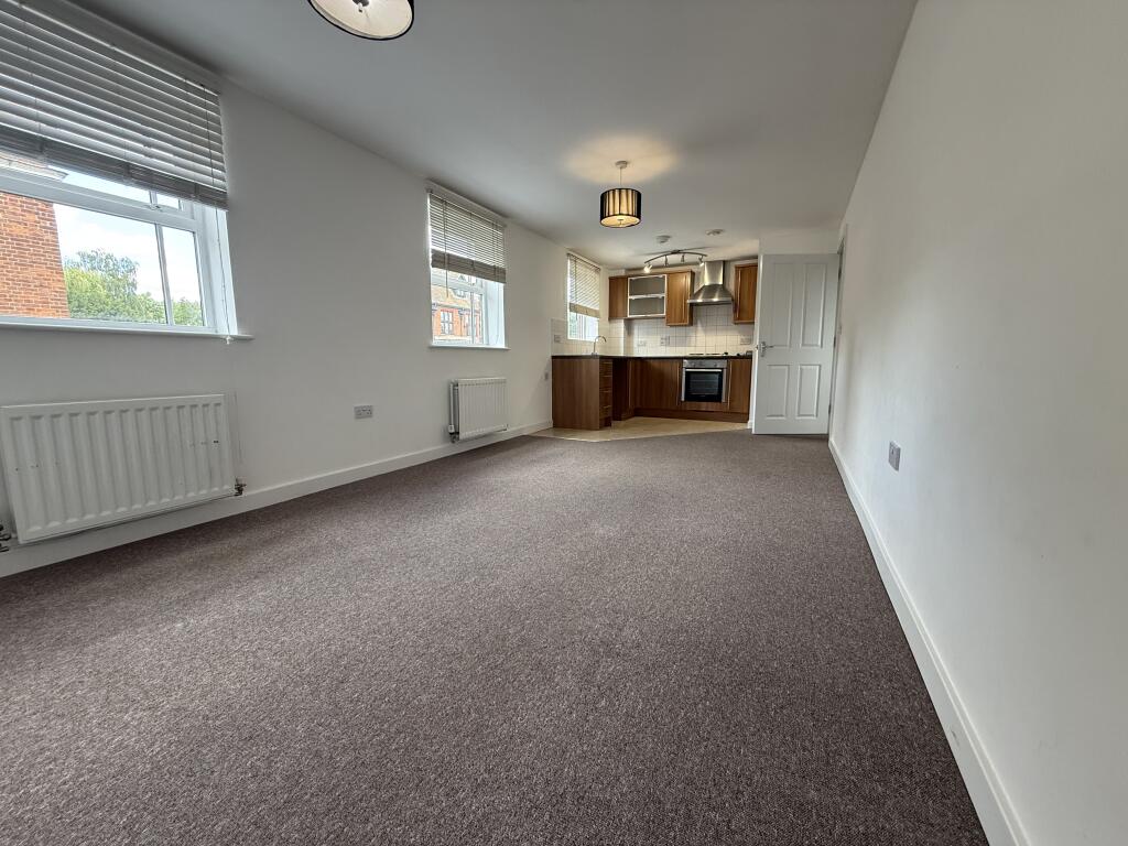 2 bed 1st Floor Flat for rent in Halstead. From Haylock Investment Management Services - Halstead
