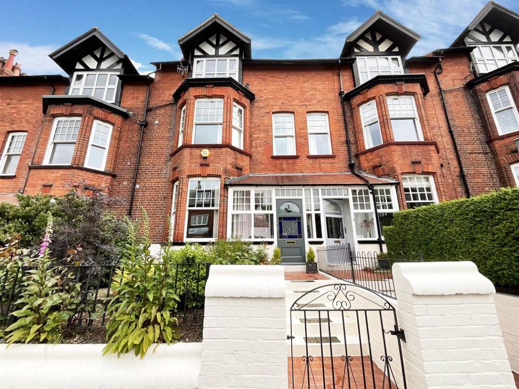 4 bed Mid Terraced House for rent in Scarborough. From CPH Property Services - Scarborough 4 bed Mid Terraced House for rent in Scarborough. From CPH Property Services - Scarborough