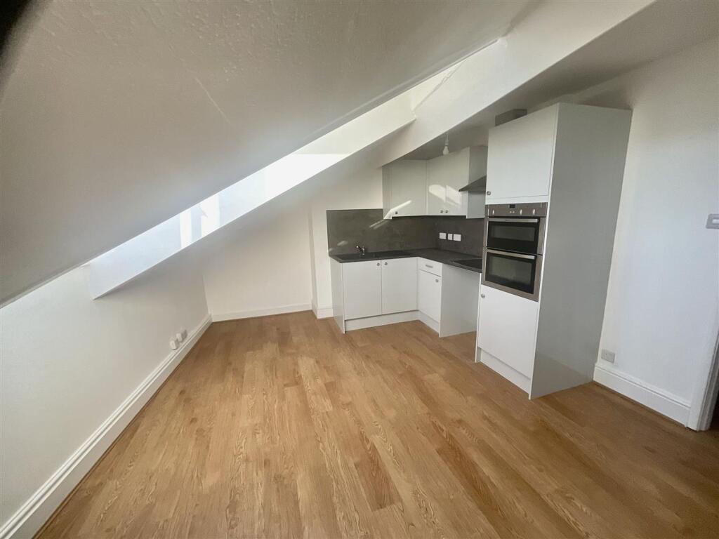 4 bed Not Specified for rent in Scarborough. From CPH Property Services - Scarborough