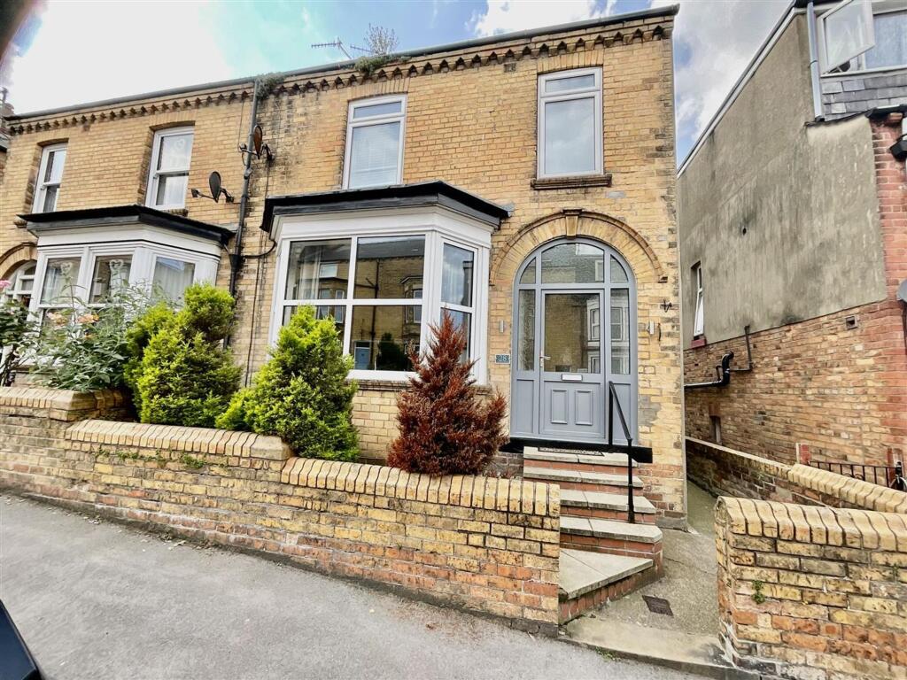 3 bed Semi Detached for rent in Irton. From CPH Property Services - Scarborough 3 bed Semi Detached for rent in Irton. From CPH Property Services - Scarborough