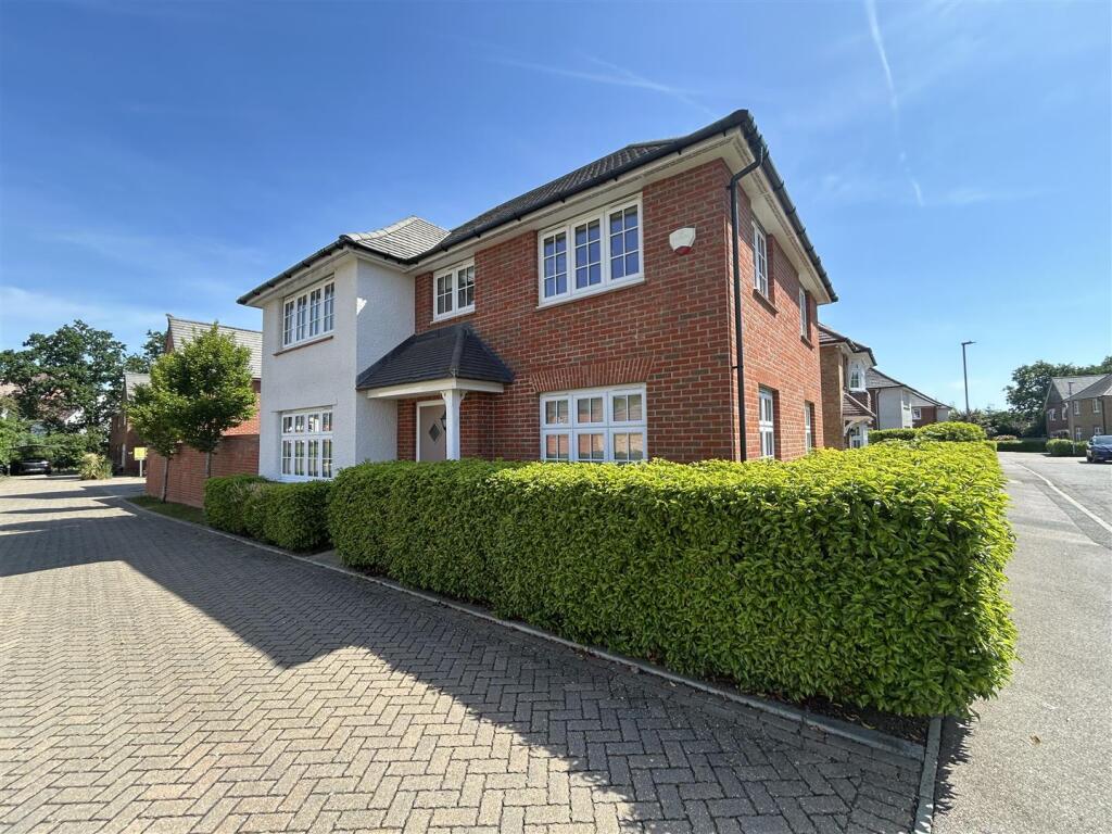 4 bed Detached for rent in Tarpots. From Countryside Estates - Countryside Estates