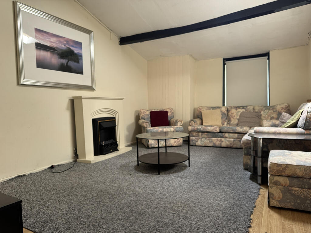 4 bed Mid Terraced House for rent in Pontypridd. From Kwiklet Property Services - Treforest