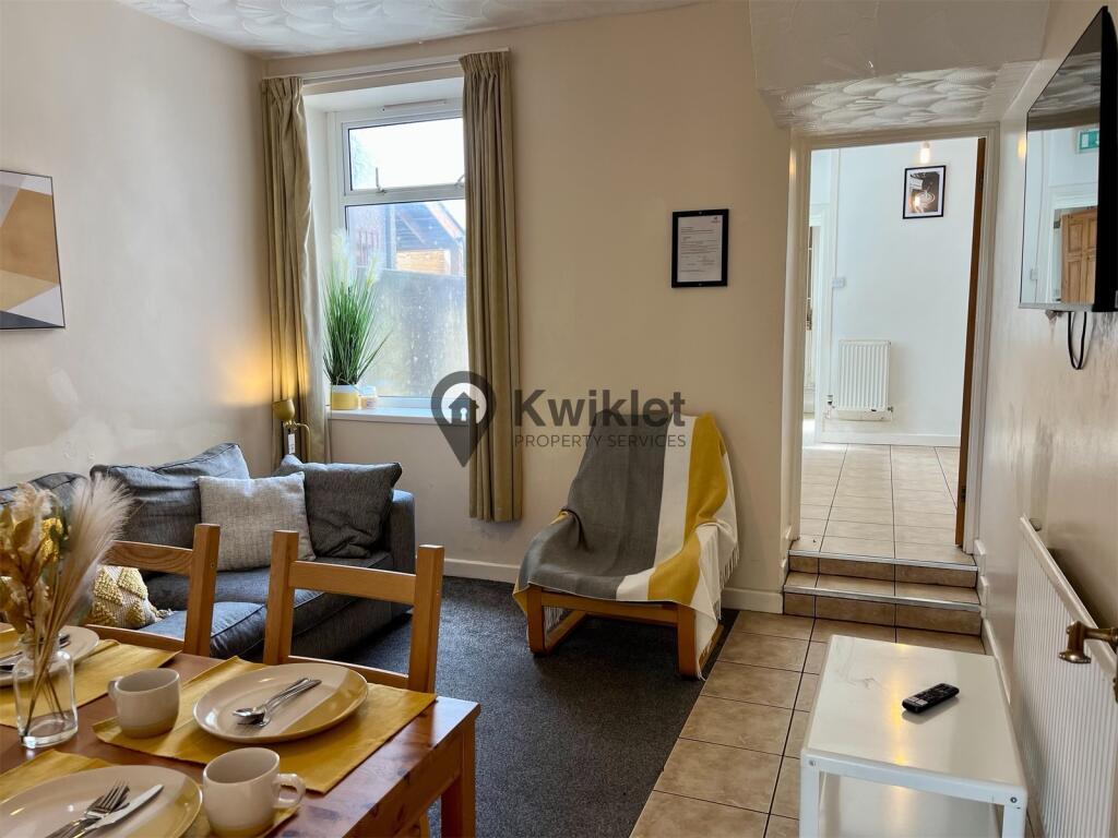 4 bed Mid Terraced House for rent in Pontypridd. From Kwiklet Property Services - Treforest