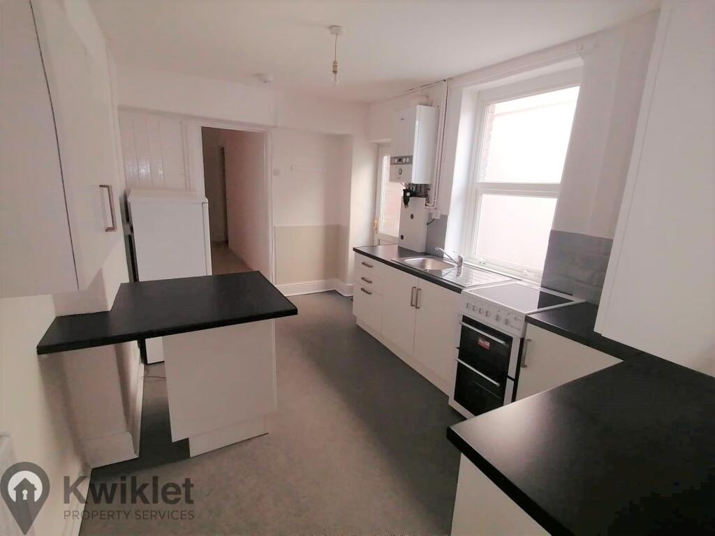 5 bed Mid Terraced House for rent in Pontypridd. From Kwiklet Property Services - Treforest