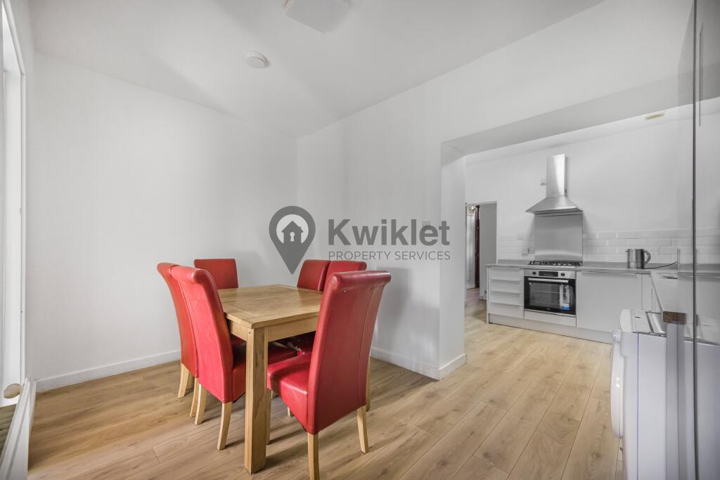5 bed Mid Terraced House for rent in Pontypridd. From Kwiklet Property Services - Treforest