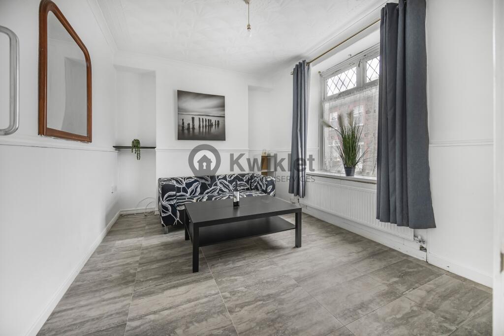 4 bed End of Terrace for rent in Pontypridd. From Kwiklet Property Services - Treforest