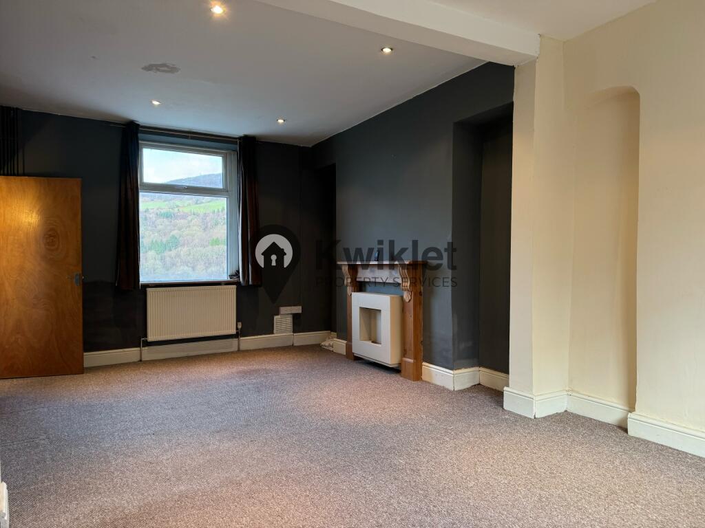 3 bed Mid Terraced House for rent in Mountain Ash. From Kwiklet Property Services - Treforest