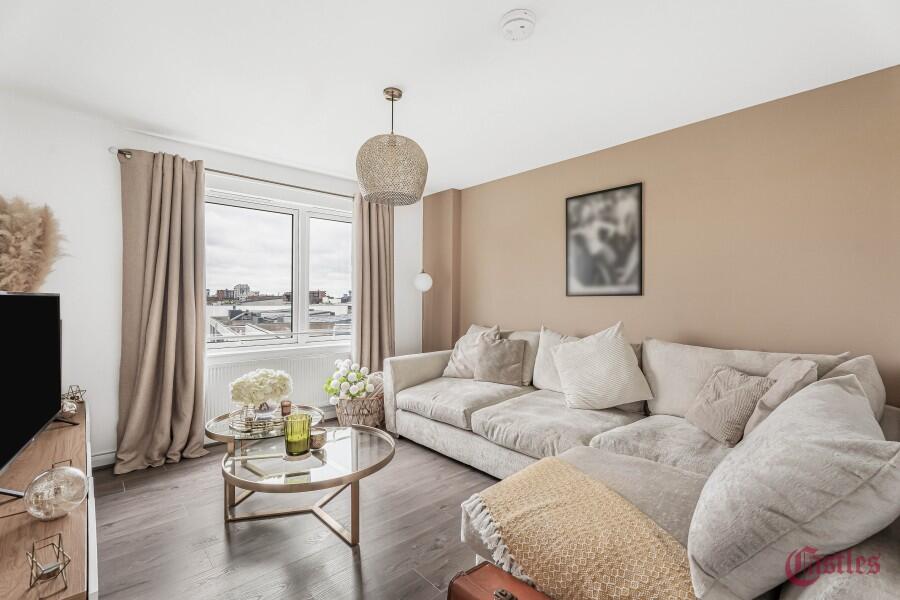 2 bed 1st Floor Flat for rent in Bow. From Castles Estate Agents - Hackney - Lettings 2 bed 1st Floor Flat for rent in Bow. From Castles Estate Agents - Hackney - Lettings