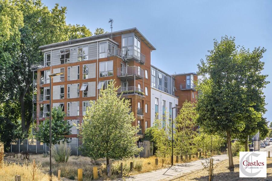 2 bed Apartment for rent in Hackney. From Castles Estate Agents - Hackney - Lettings