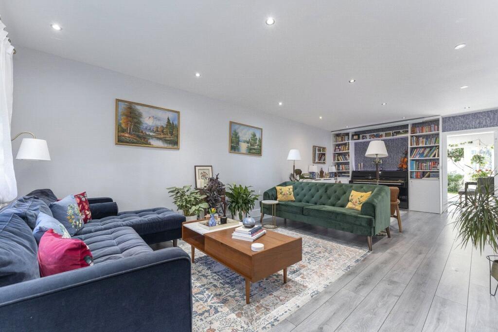 4 bed Mid Terraced House for rent in Carshalton. From Burn and Warne