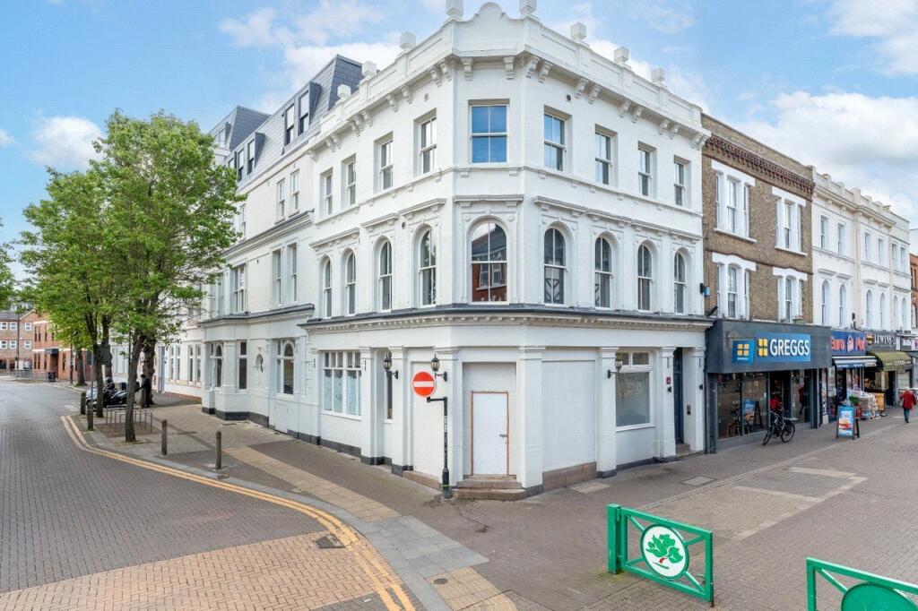 3 bed Apartment for rent in Carshalton. From Burn and Warne