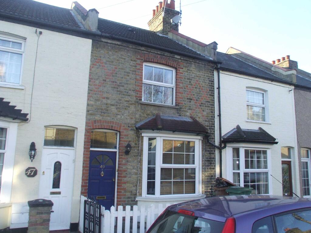 2 bed Mid Terraced House for rent in Carshalton. From Burn and Warne